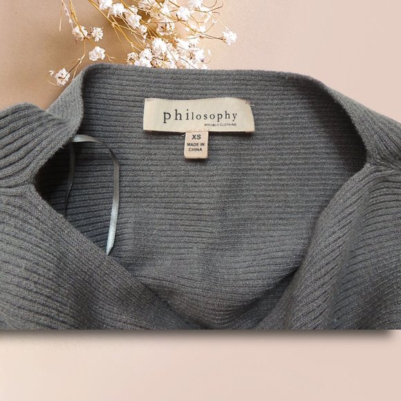 XS PHILOSOPHY CLOTHING BRAND GRAY BATWING SWEATER - Picture 3 of 4